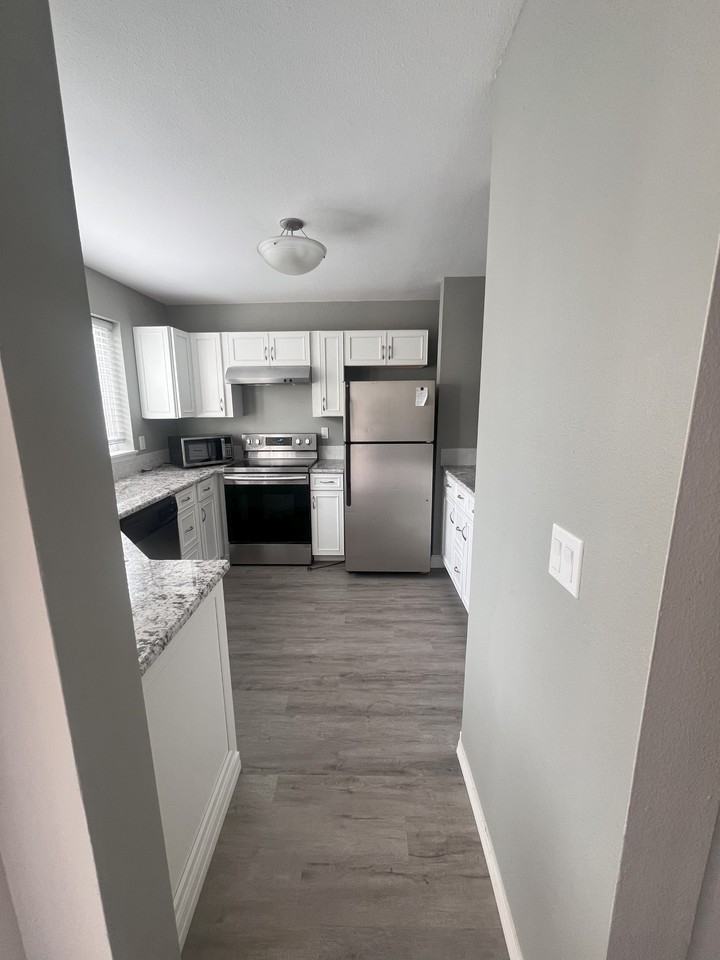 5300 Harbour Pointe Blvd #310C - Photo 5 of 18