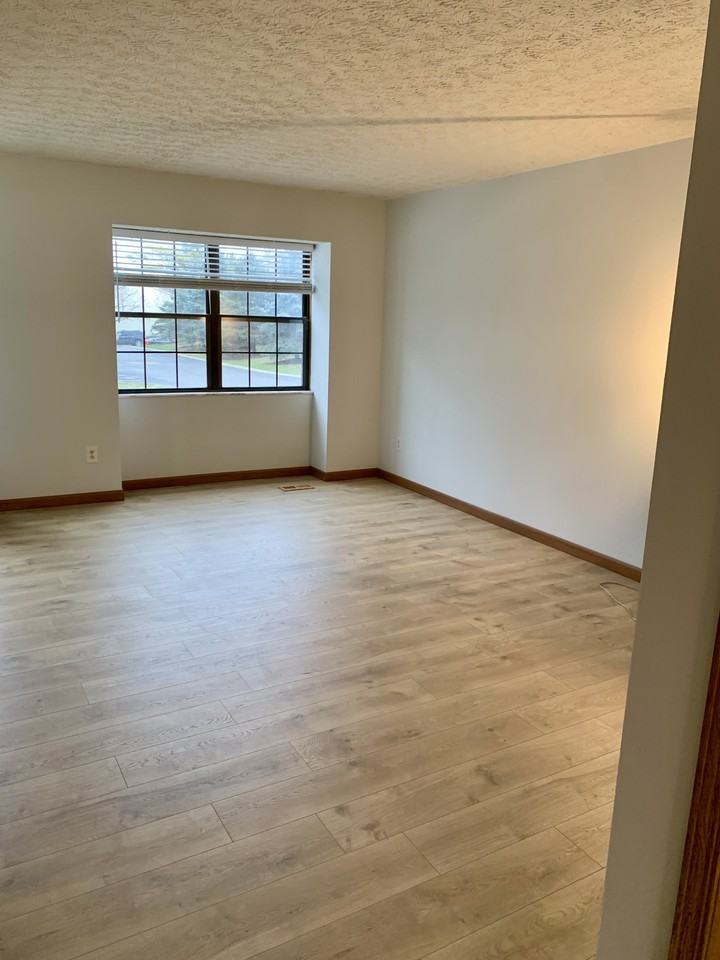 7911 Woodhouse Ln #45D - Photo 2 of 12