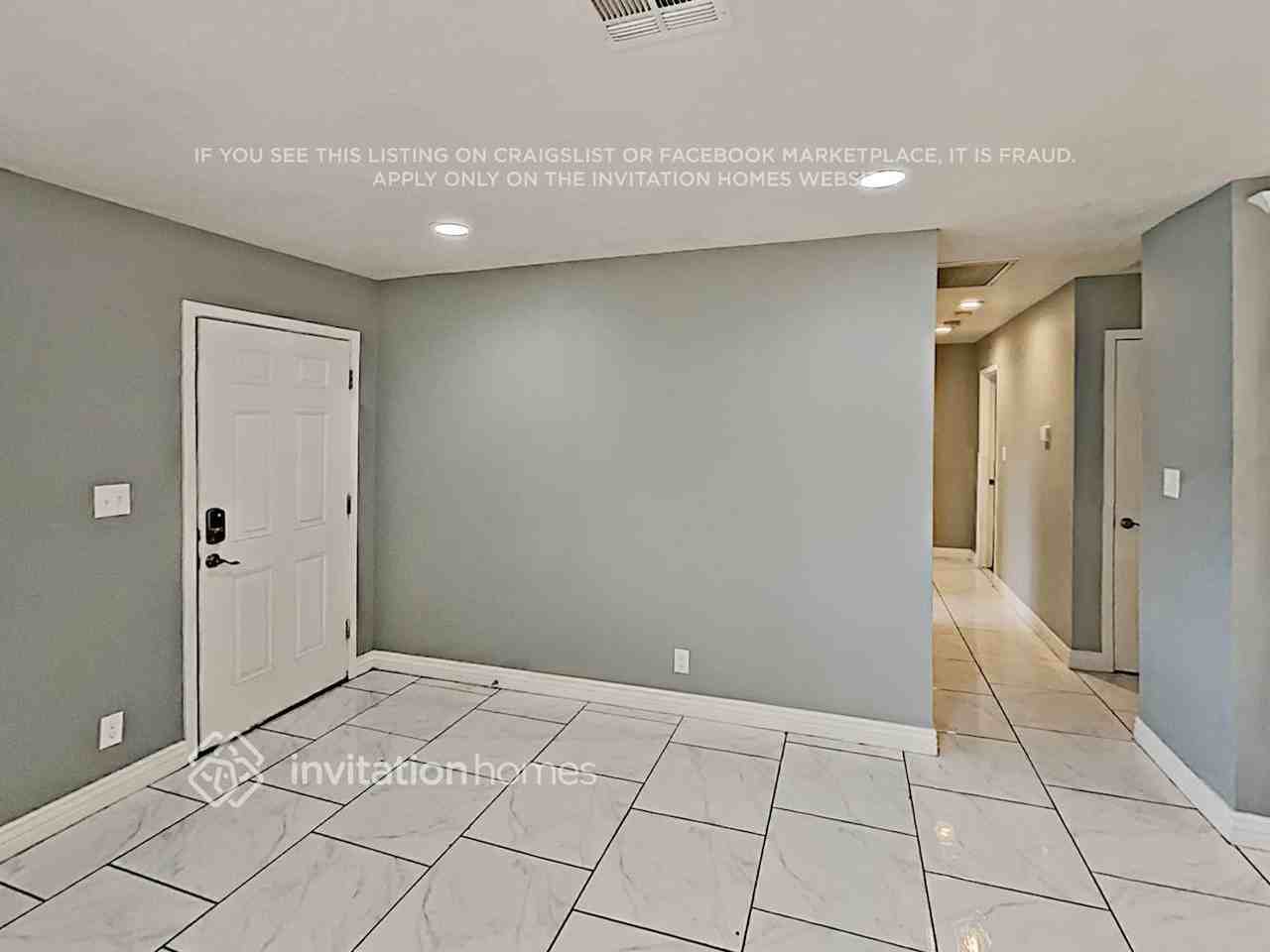 1128 W 12th Pl - Photo 3 of 21