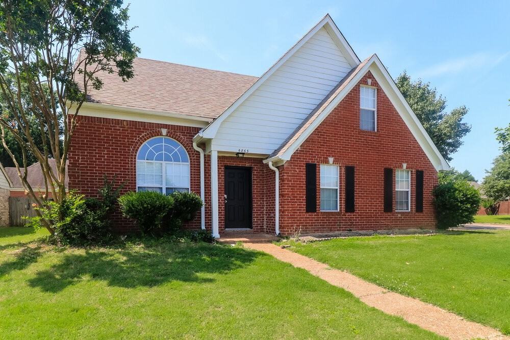 6863 Skylar Mill Ave - Photo 4 of 17