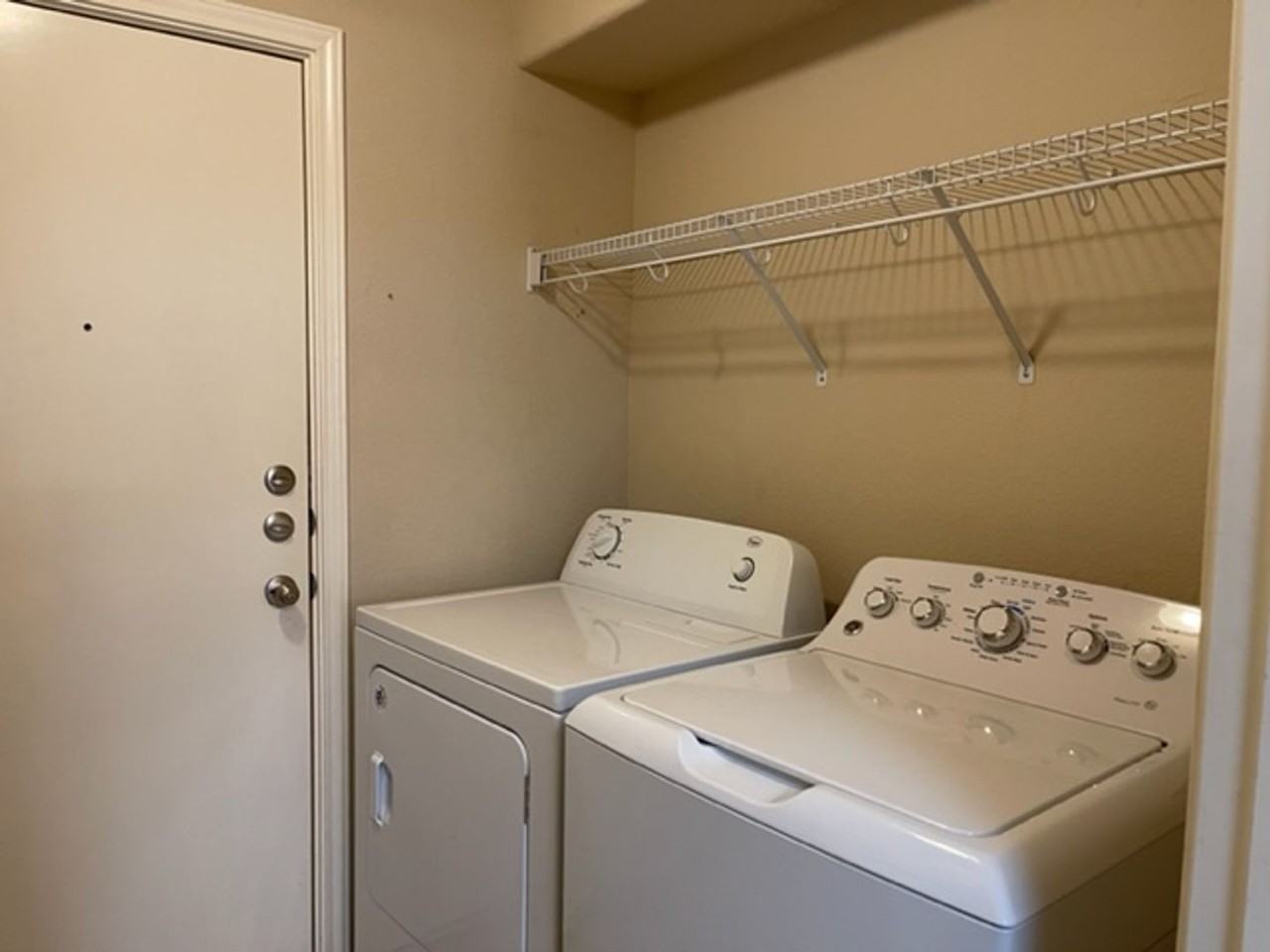 608 Alamo Plaza Dr - Photo 7 of 21