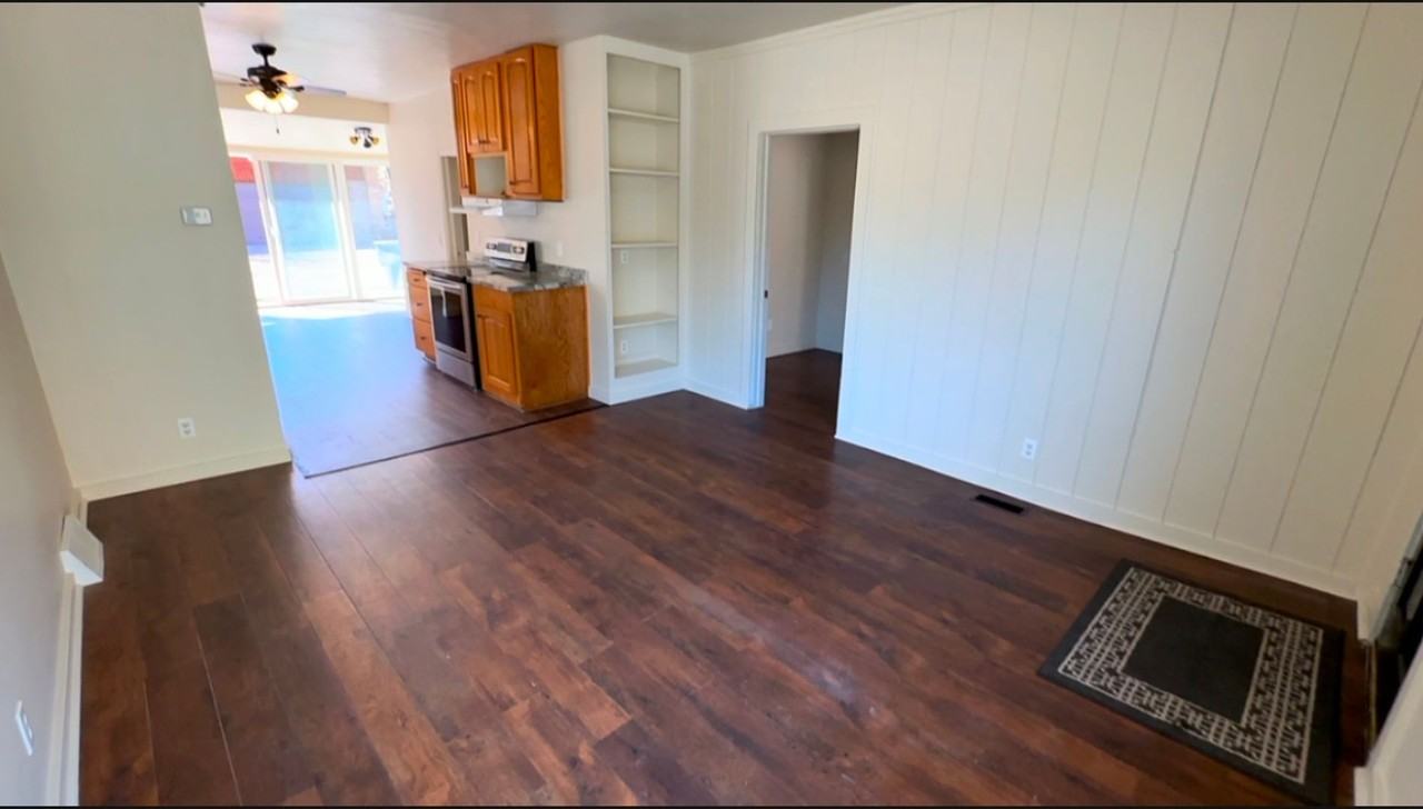 269 N Main St - Photo 2 of 9