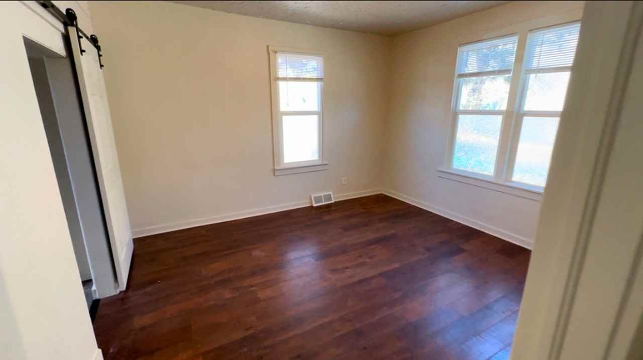 269 N Main St - Photo 4 of 9