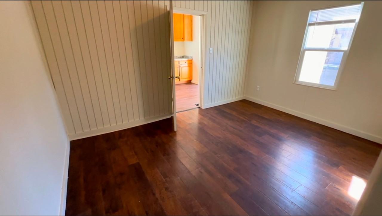 269 N Main St - Photo 6 of 9