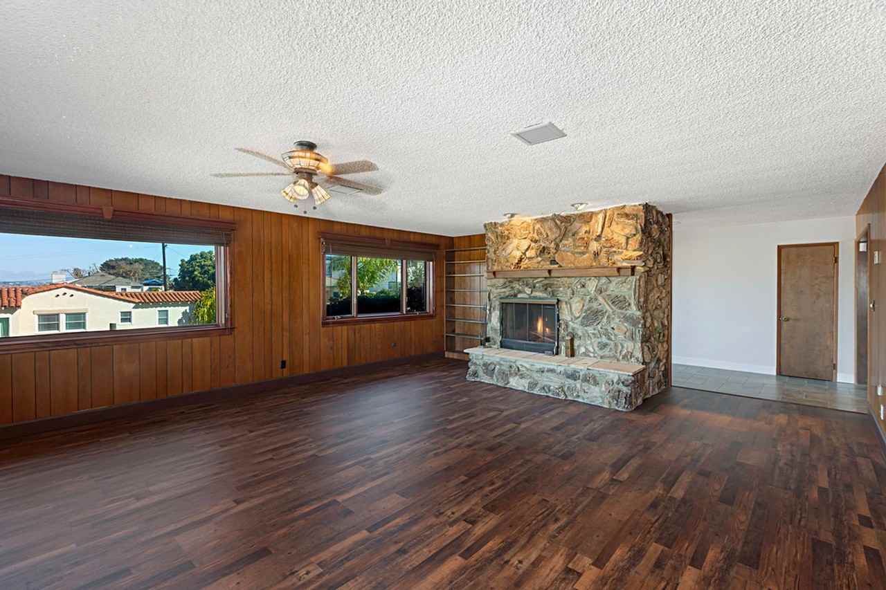 4495 Brighton Ave - Photo 6 of 36