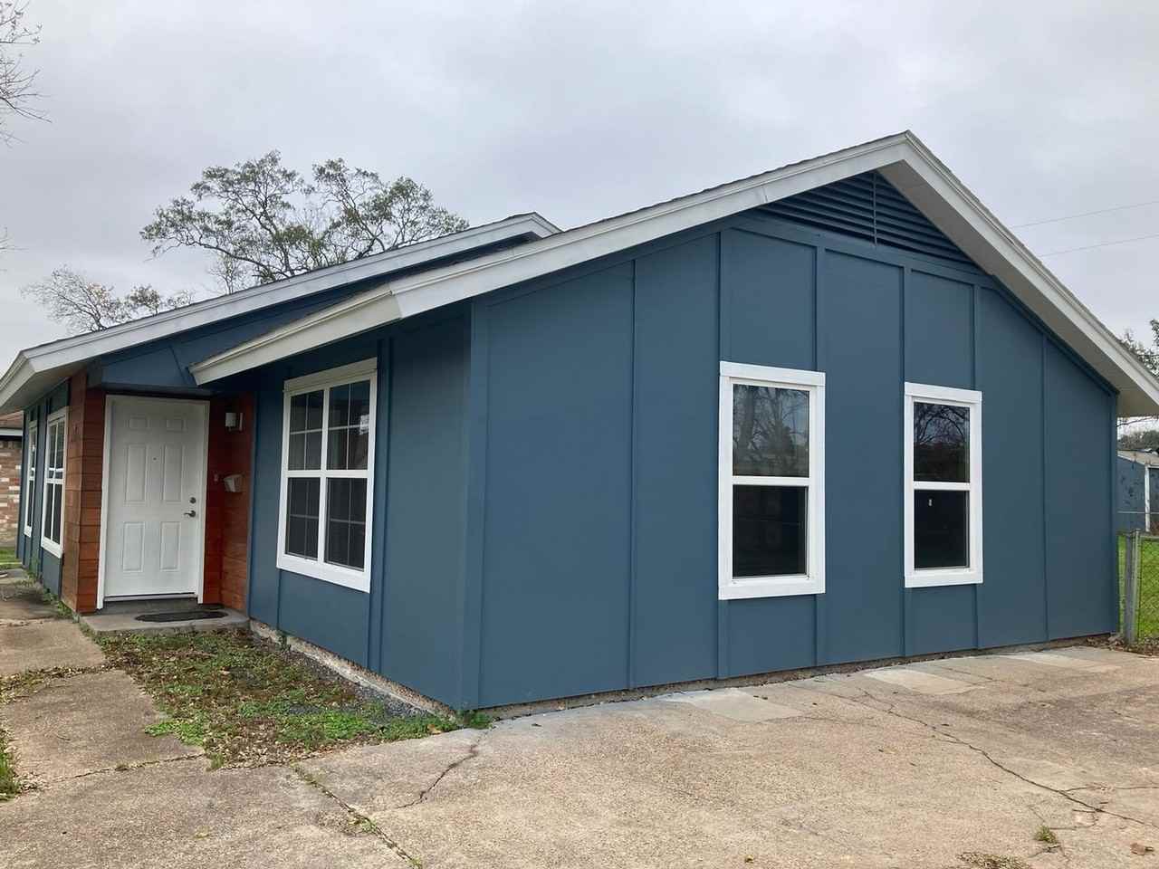 517 Windswept Drive - Photo 3 of 14