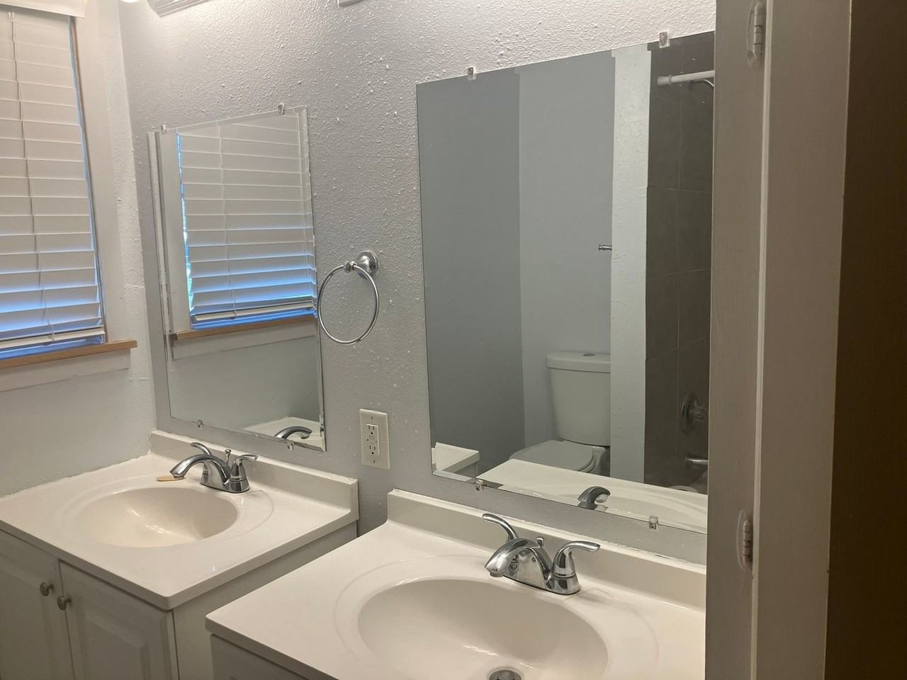 517 Windswept Dr - Photo 7 of 14