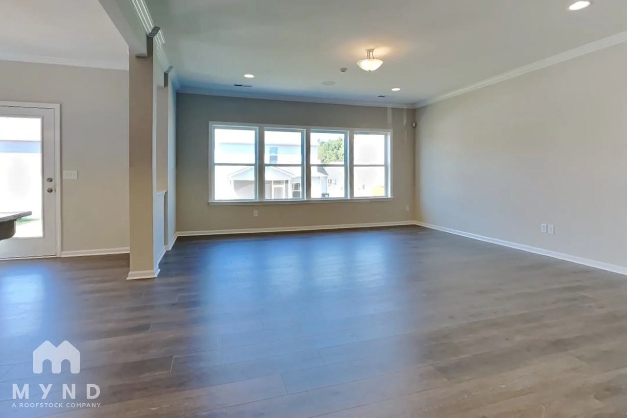 233 Fesperman Cir - Photo 3 of 34