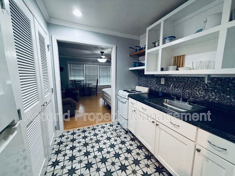 49 Shirley Dr - Photo 4 of 6