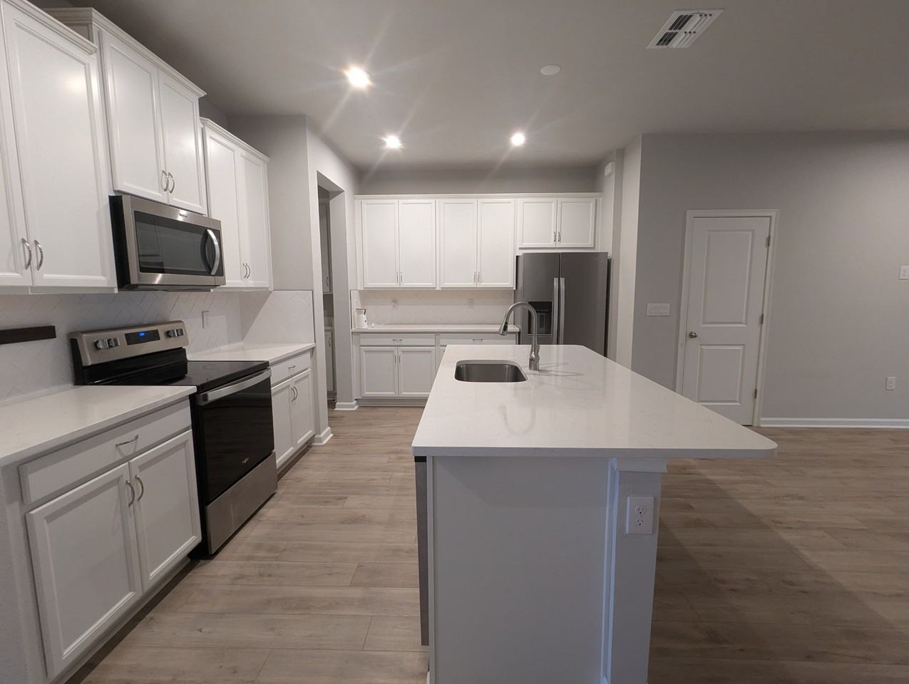 3359 Timber Crossing Ave - Photo 3 of 43