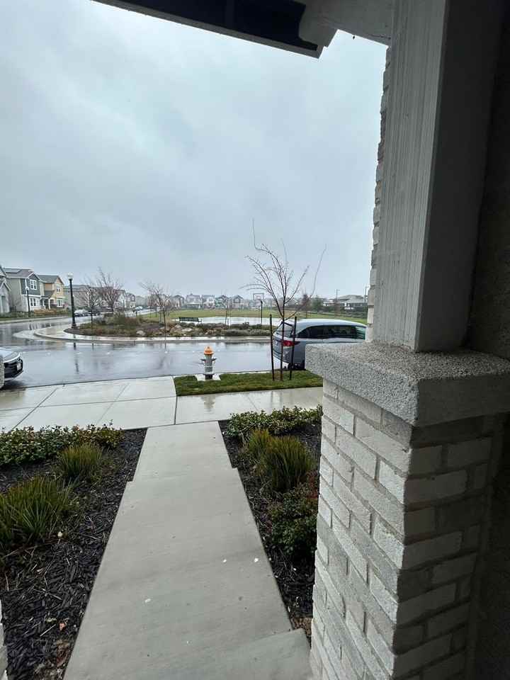 2877 Bathford St - Photo 2 of 12