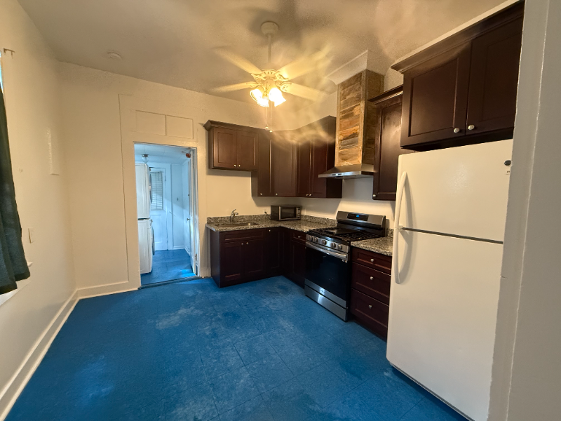 429 Seguin St #429 - Photo 2 of 9