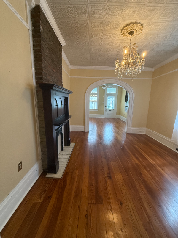 429 Seguin St #429 - Photo 3 of 9