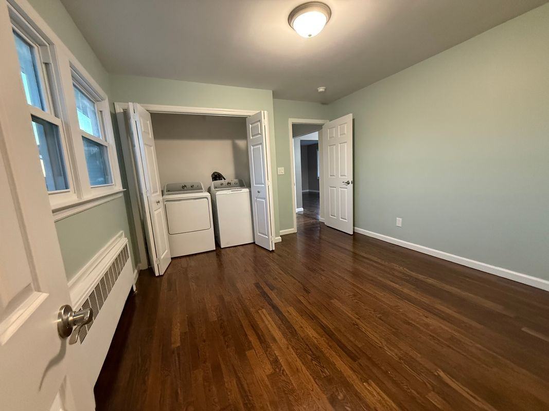 1461 10th St - Photo 3 of 4