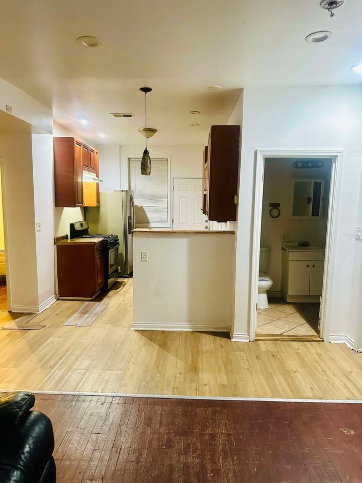 5658 S Marshfield Ave #1 - Photo 2 of 8