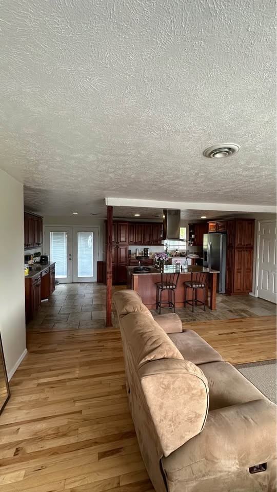 426 Leinum Ct - Photo 5 of 20