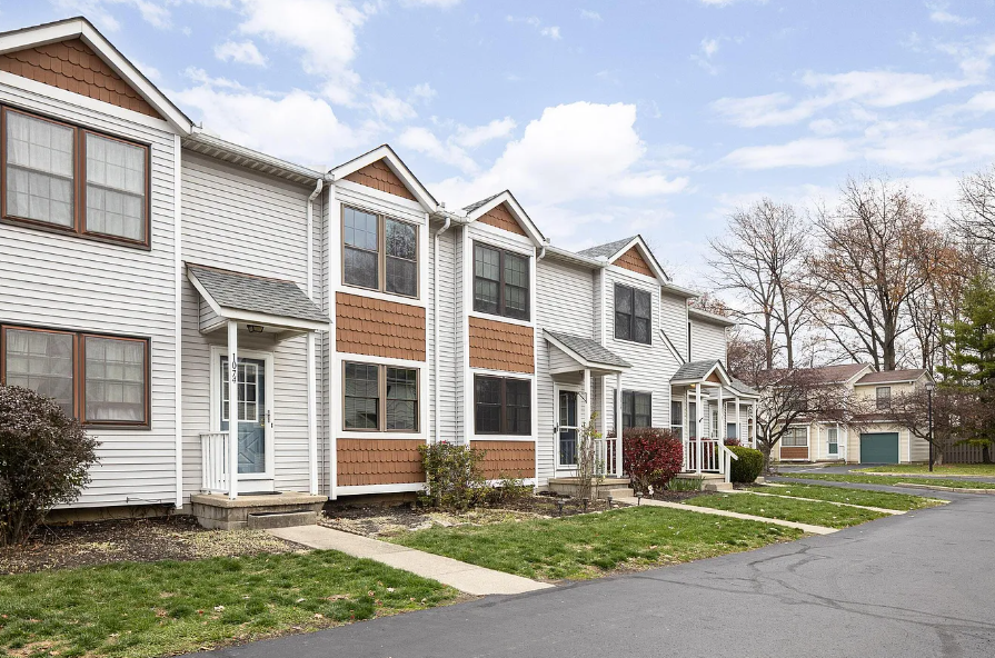 1074 Philadelphia Drive - Photo 3 of 28