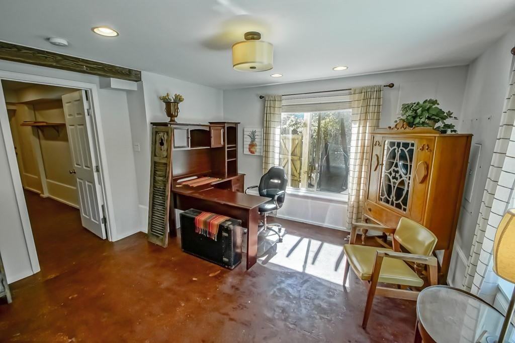 4176 Vincennes Pl - Photo 7 of 18