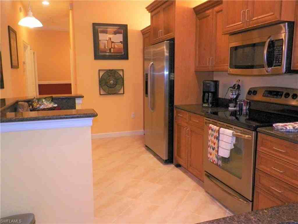 8681 Piazza Del Lago 203 - Photo 2 of 33