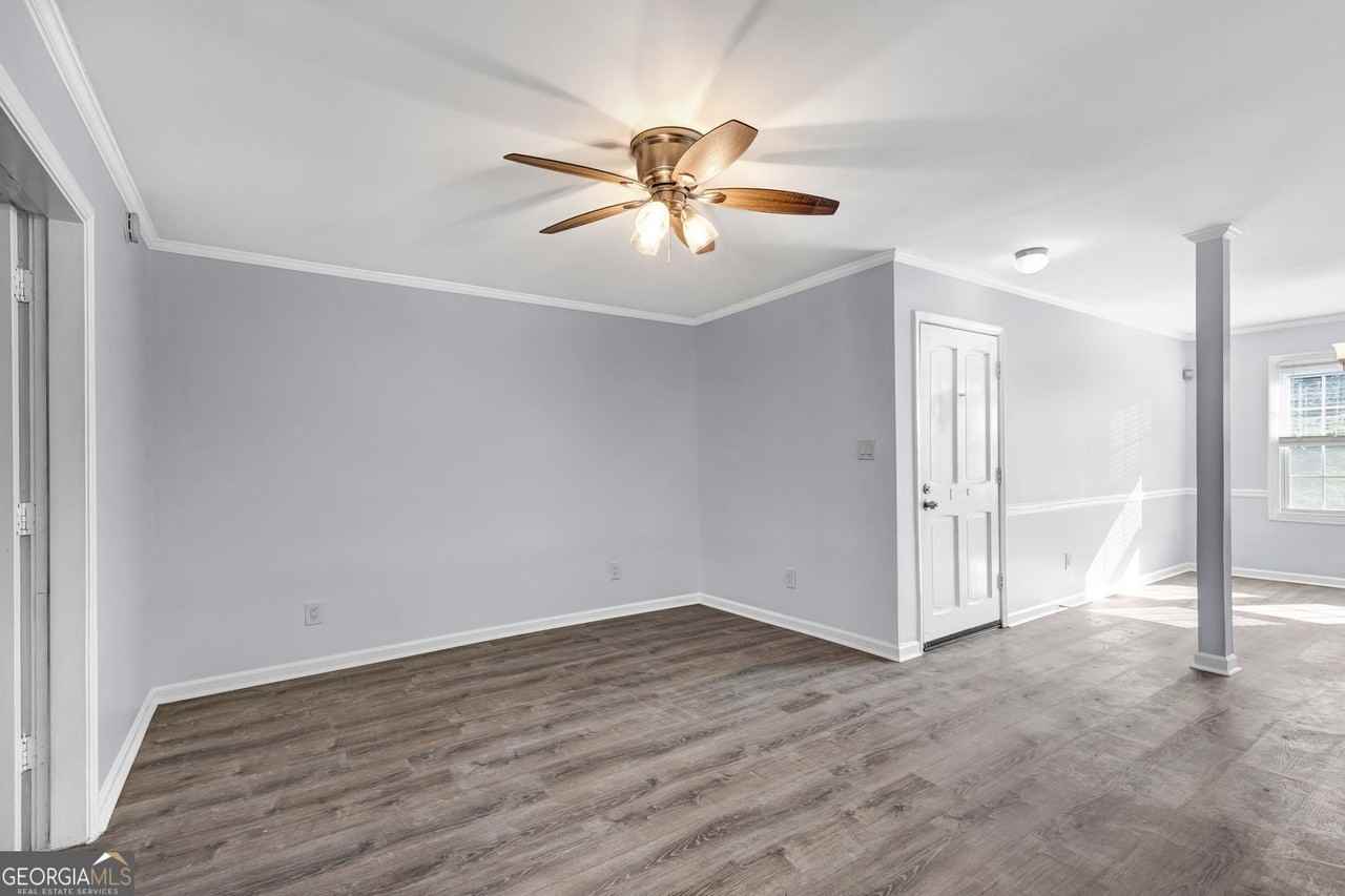 71 Montre Sq Nw - Photo 6 of 35