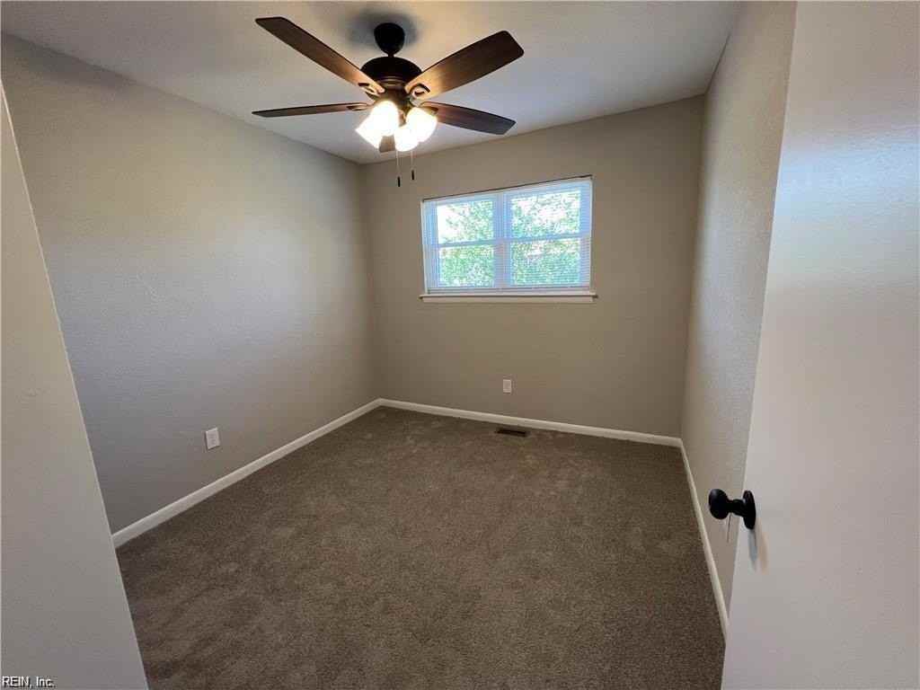 1410 Sierra Dr - Photo 6 of 30