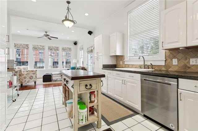 2432 Calhoun St - Photo 7 of 16