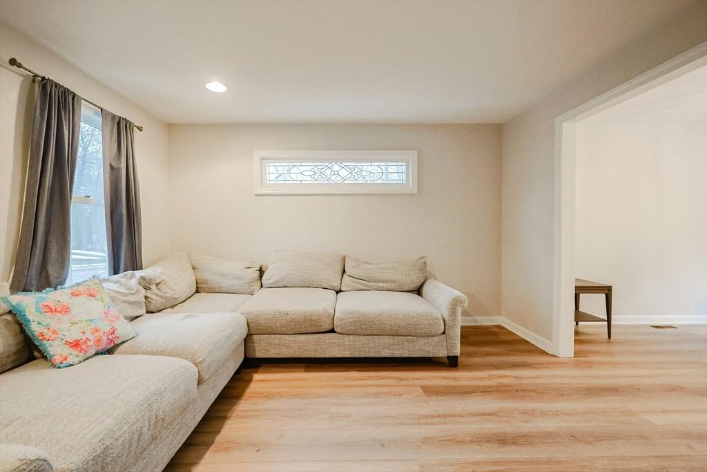 291 Central St ##N/A - Photo 7 of 29