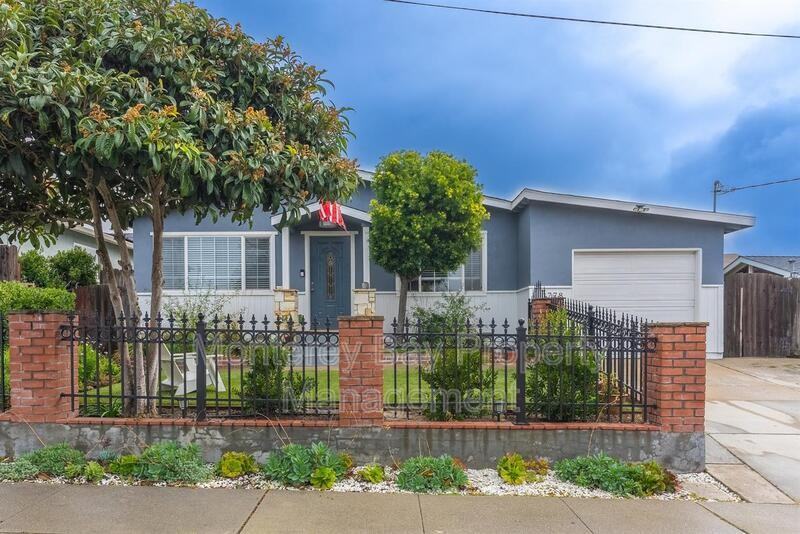 1778 Laguna St - Photo 3 of 24