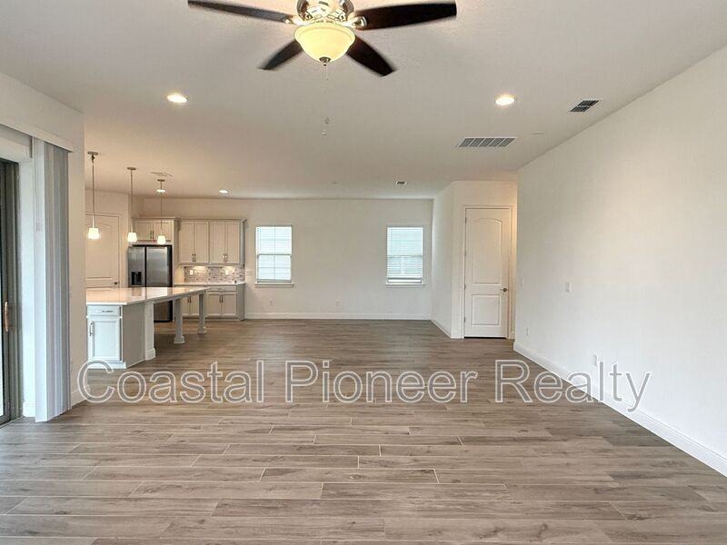 5298 Buttonsage Dr - Photo 7 of 46