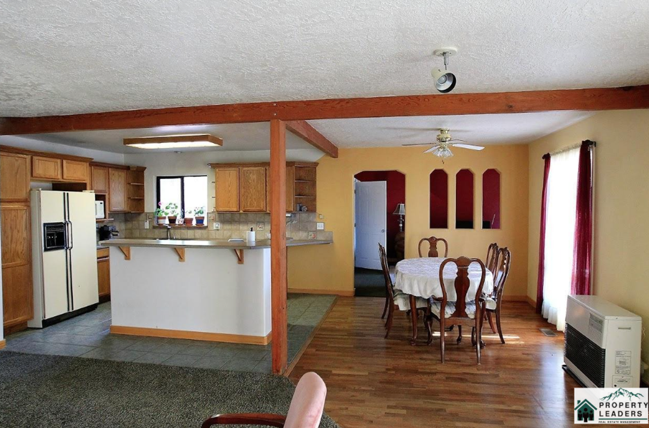 1932 Ne 6th St - Photo 5 of 17