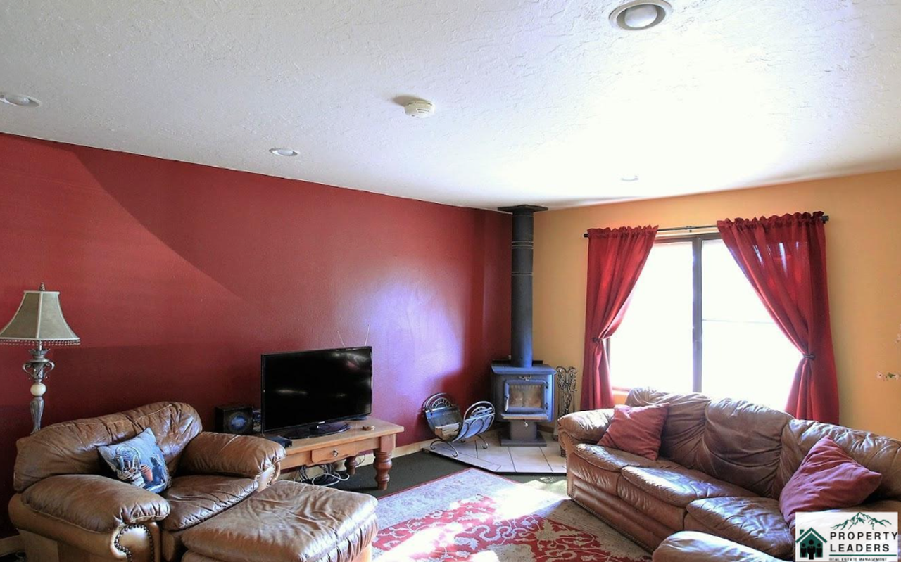 1932 Ne 6th St - Photo 6 of 17