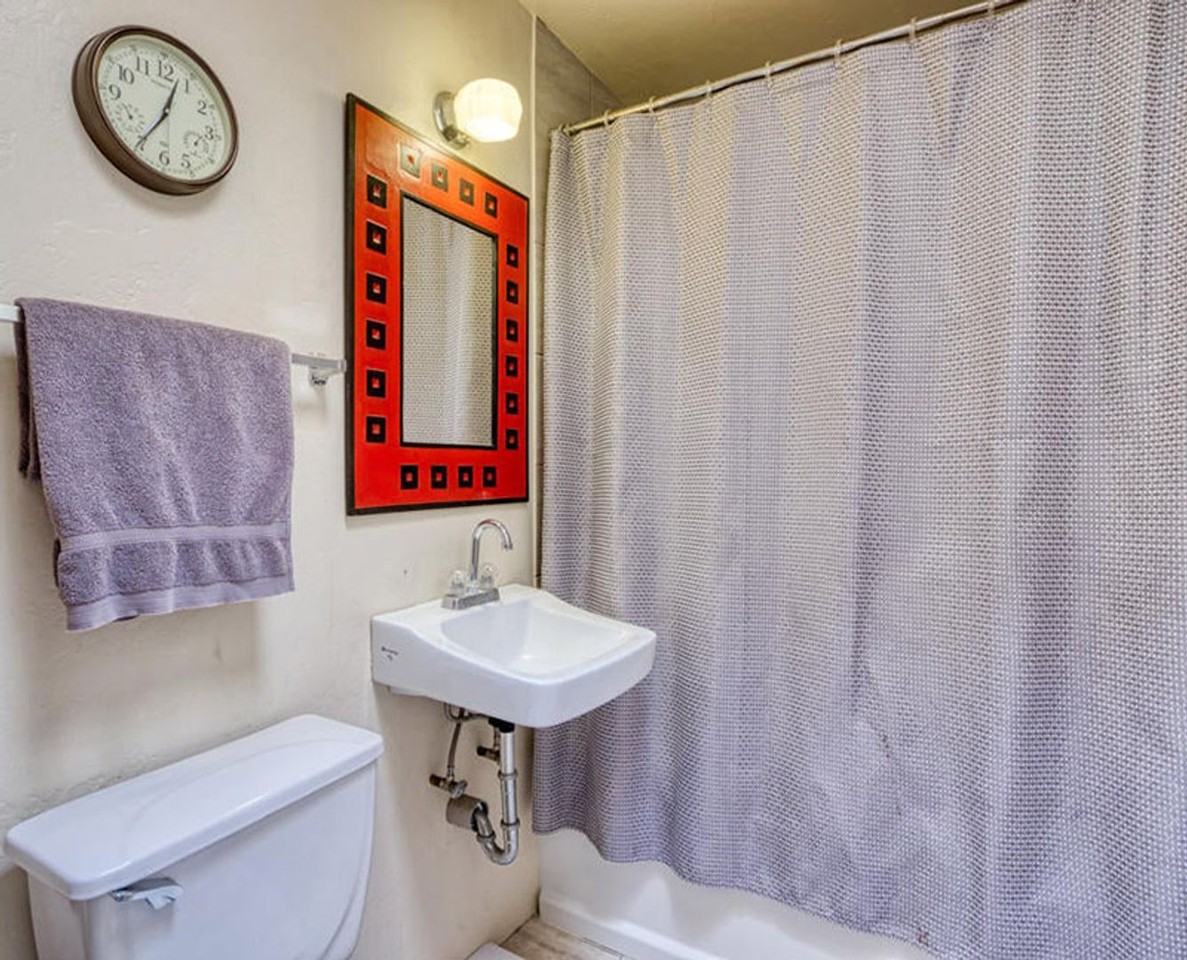 1705 Colorado Ave - Photo 7 of 8