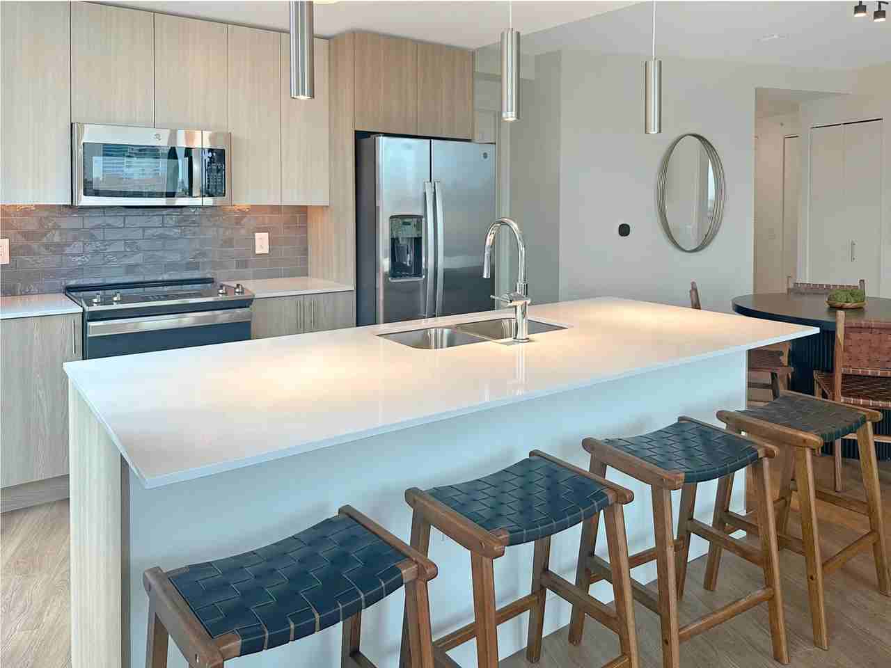 N Canal St #911 - Photo 2 of 14