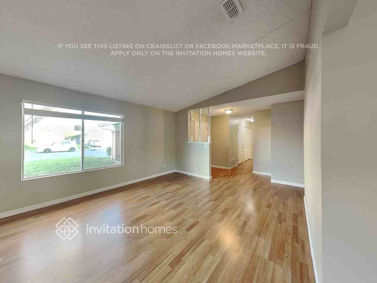 1102 Nancy Ct - Photo 3 of 21