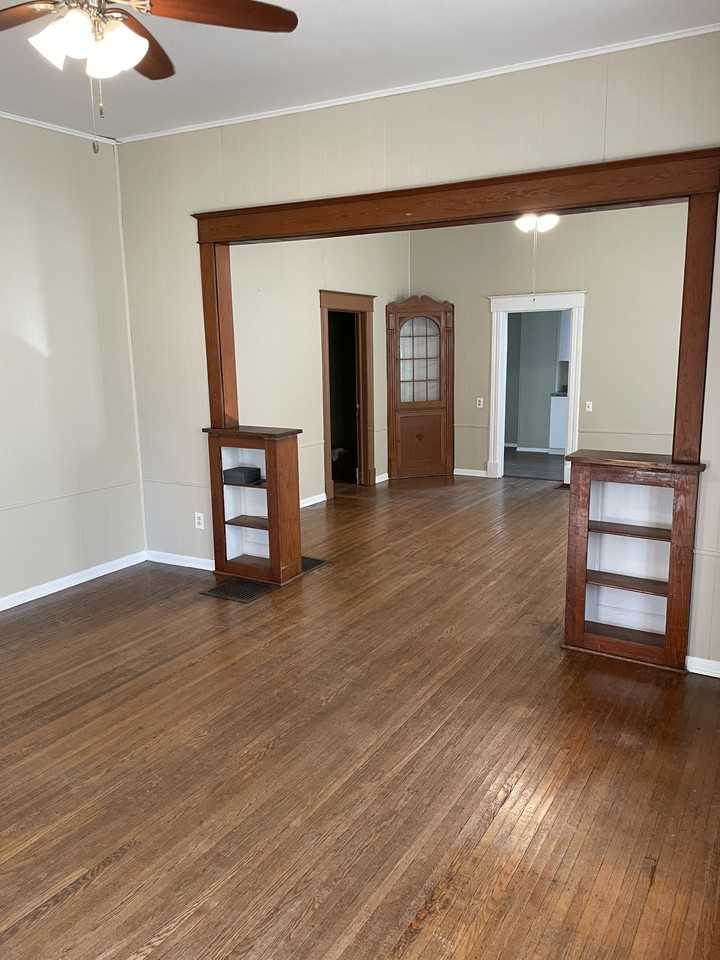 514 E Cooke St #NA - Photo 2 of 17