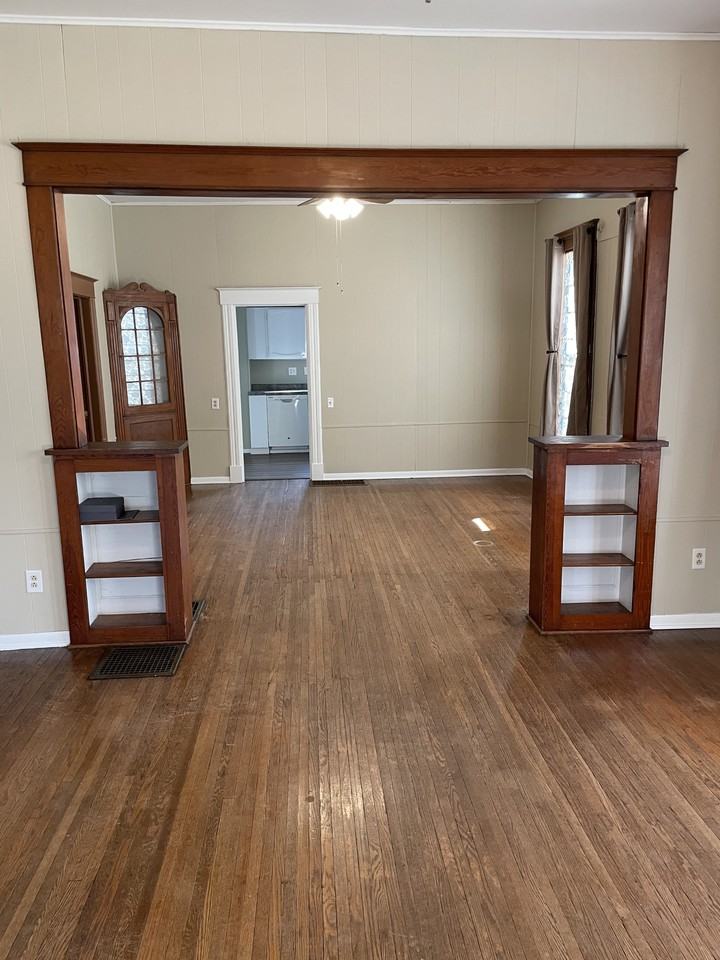 514 E Cooke St #NA - Photo 3 of 17