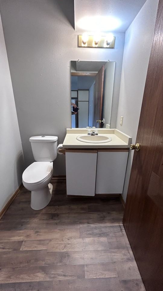 439 E Monroe Ave #439 - Photo 4 of 10