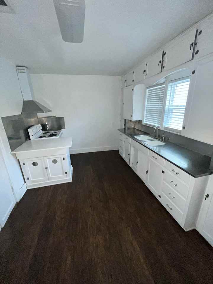 615 Ward St #NA - Photo 6 of 10