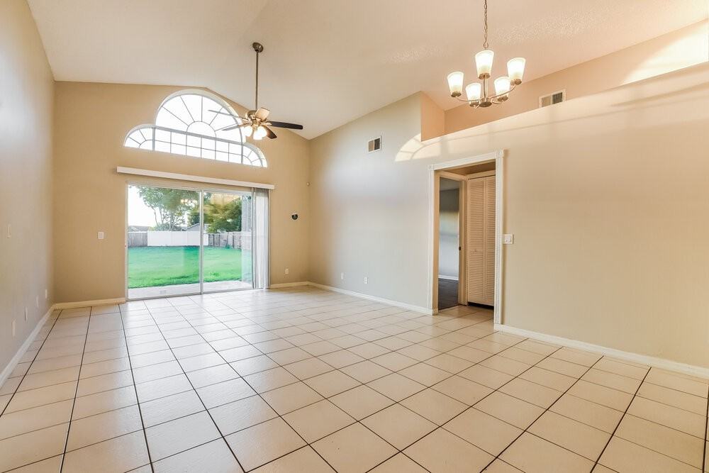 4732 Fort Bravo Ct - Photo 5 of 16