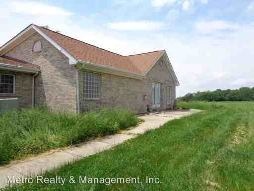 4675 Garrett Rd - Photo 3 of 4