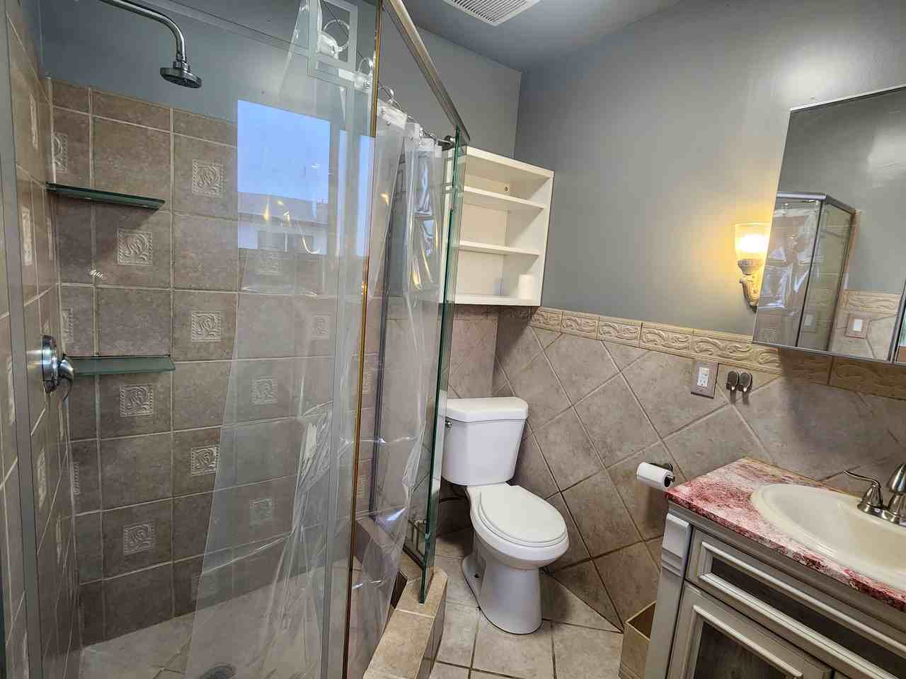 Private Room near LAX & Beaches - Photo 7 of 9