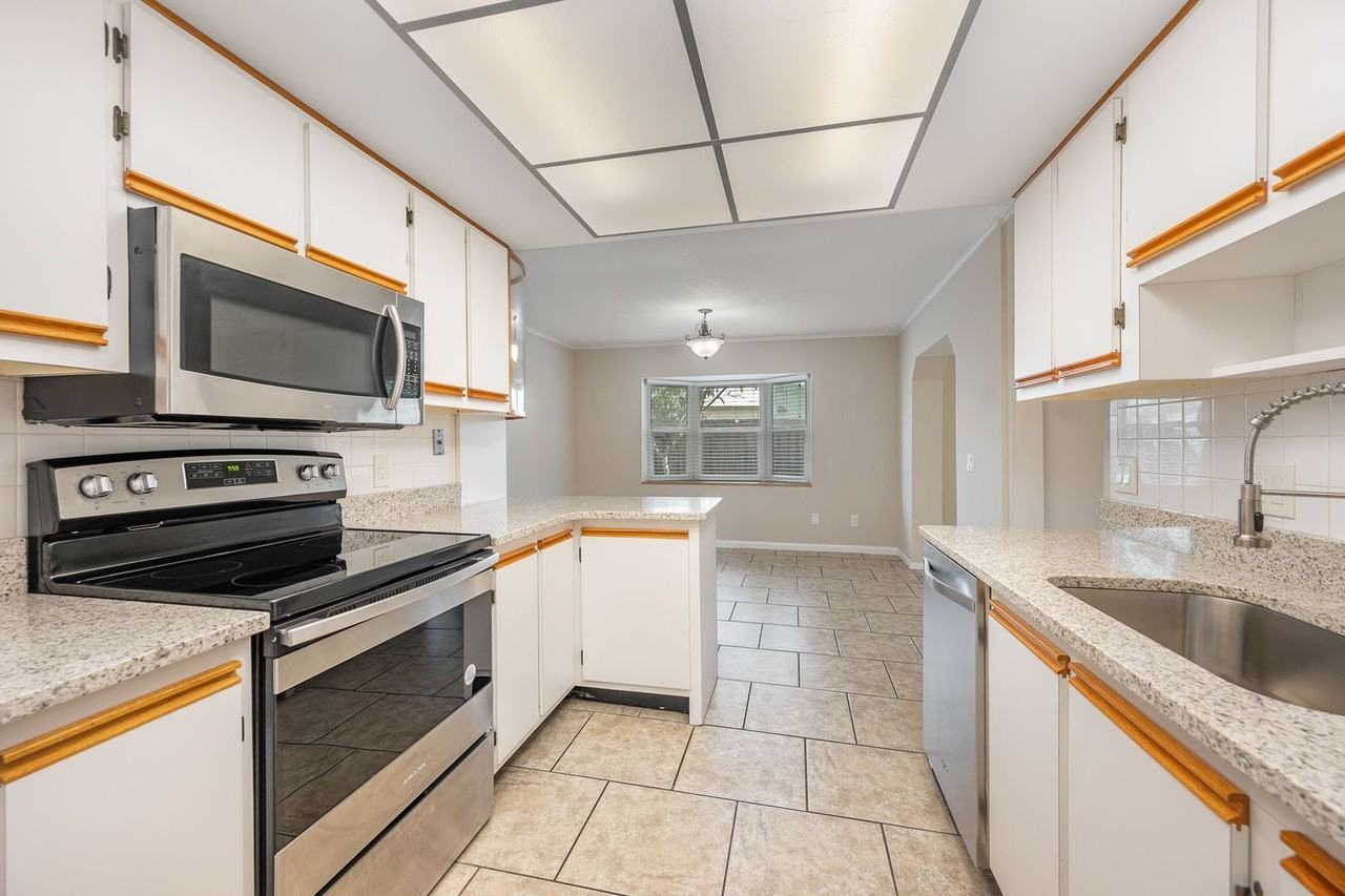 511 Avignon Dr - Photo 7 of 22