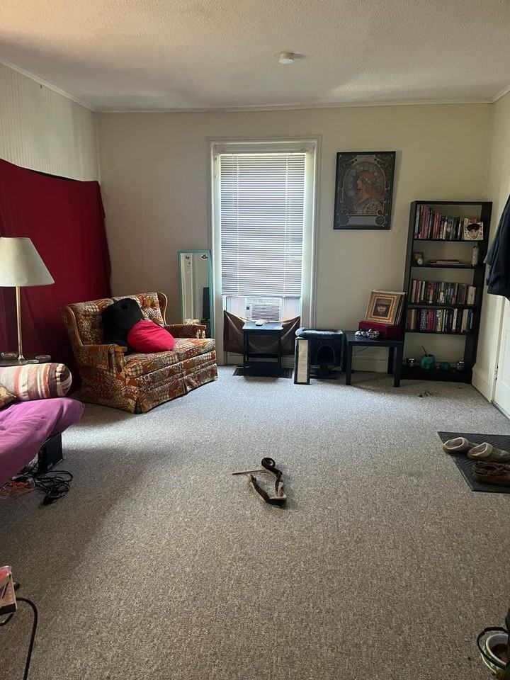 412 Linn - Photo 3 of 12