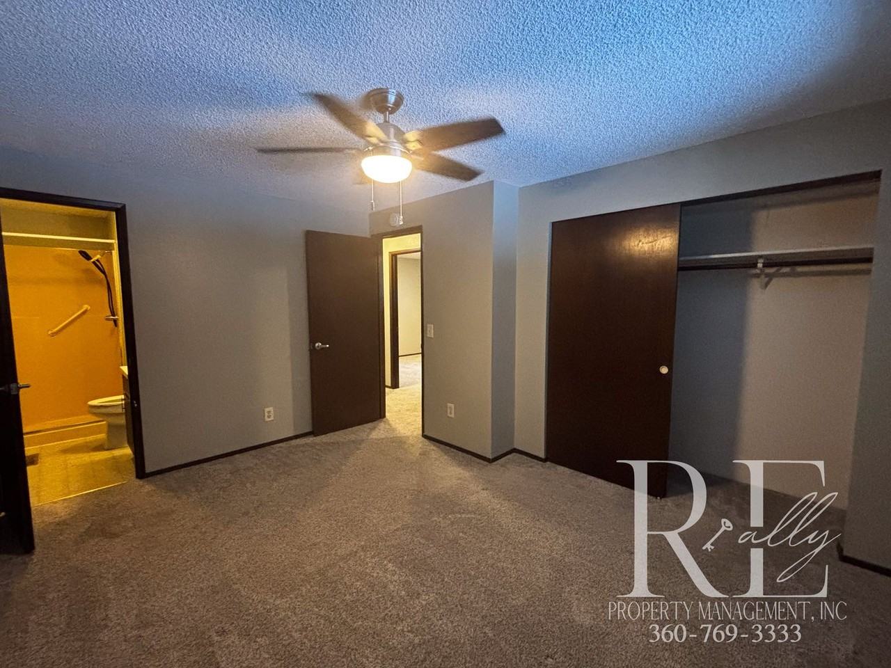 2126 Ne Ridgewood Dr - Photo 5 of 23