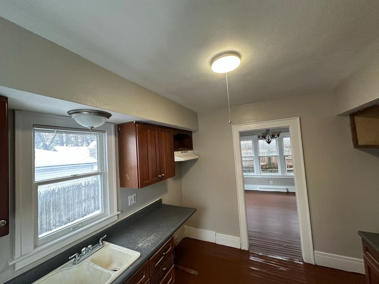 214 Scoville Ave - Photo 3 of 13