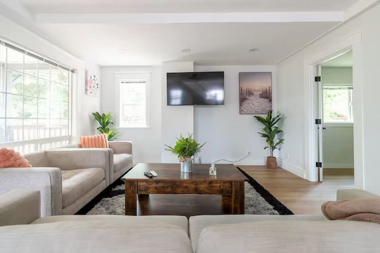 13319 Macadam Rd S - Photo 3 of 24