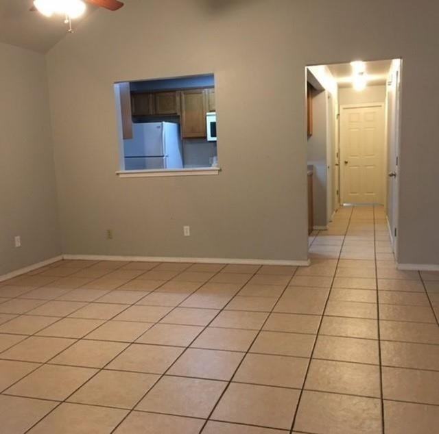 2511 W Oklahoma Ave - Photo 2 of 9