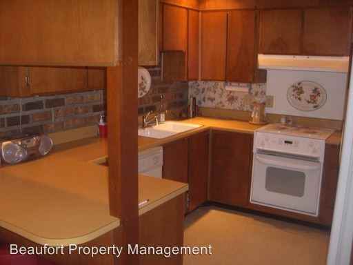 605 North St - Photo 3 of 15