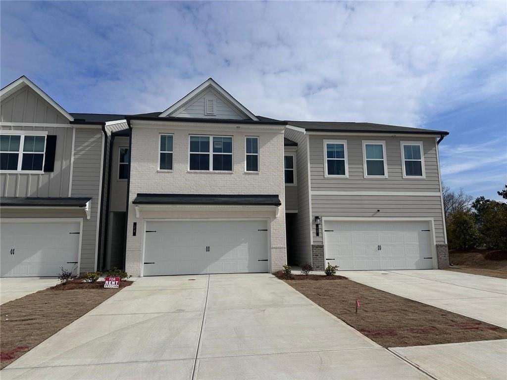 24 Founders Dr ##60 - Photo 2 of 19