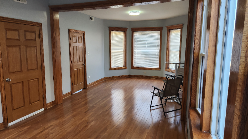 711 S Tripp Ave #2 - Photo 2 of 12